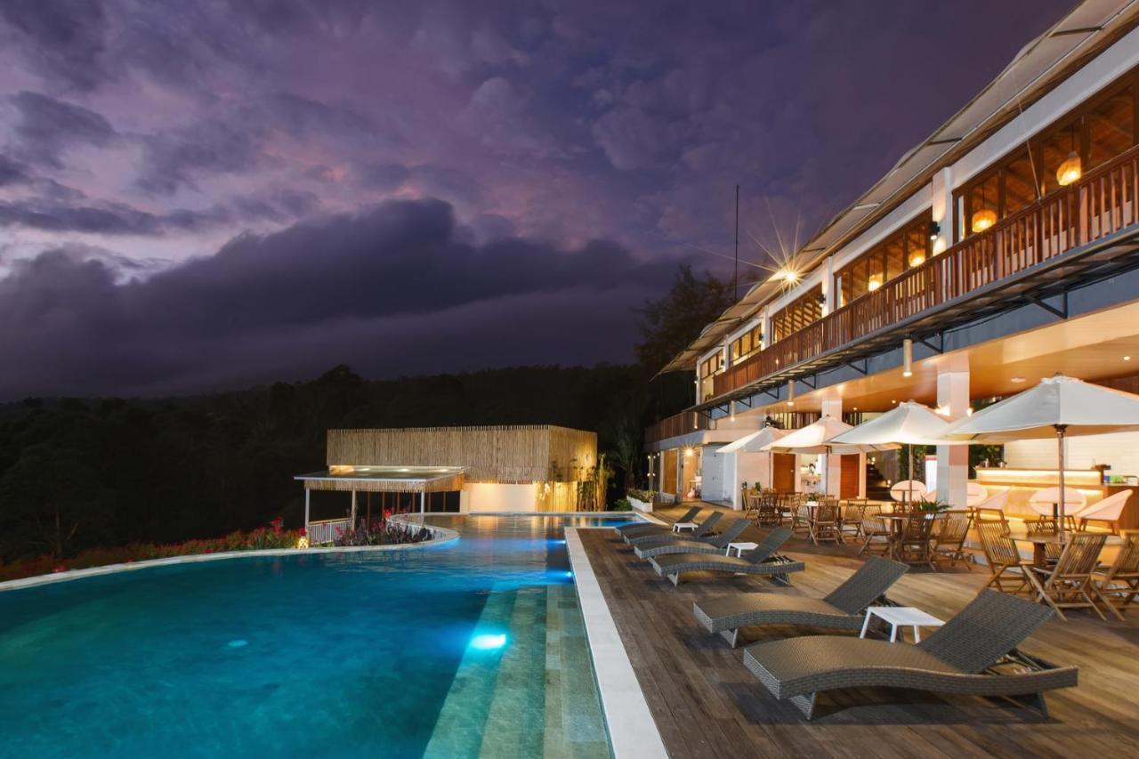 Giriwood Hotel & Villa Munduk Exterior foto