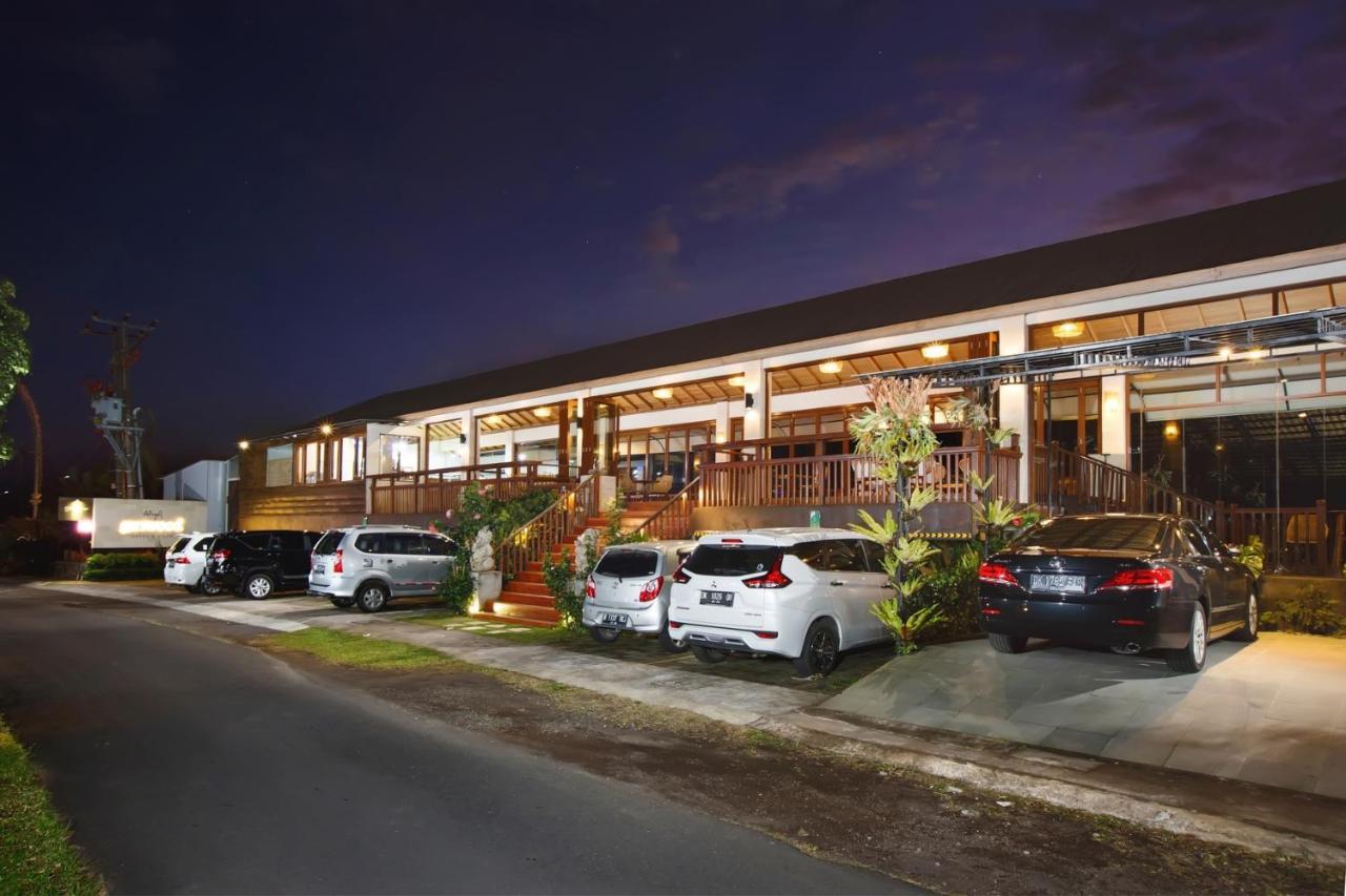 Giriwood Hotel & Villa Munduk Exterior foto