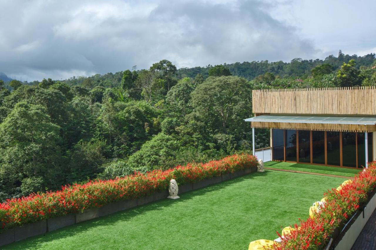 Giriwood Hotel & Villa Munduk Exterior foto